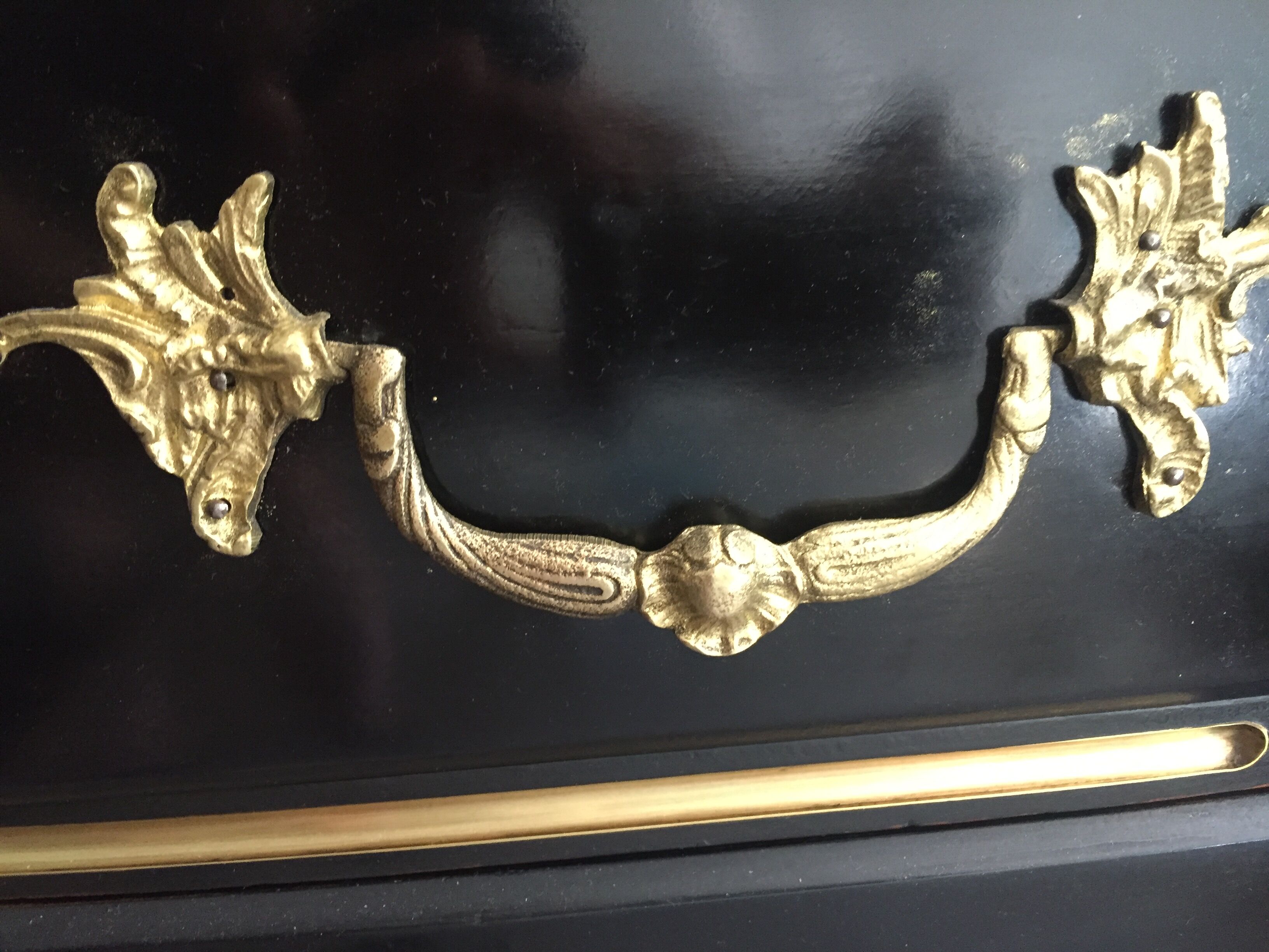 Louis XIV dresser