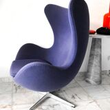 Egg chair by Arne Jacobsen, Fritz Hansen edition