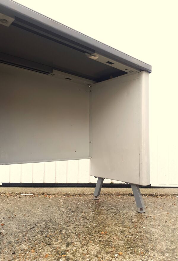 Bureau ou console industriel des années 50