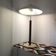 Lampe de bureau en teck et travertin