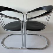 Duo de fauteuils années 70-80