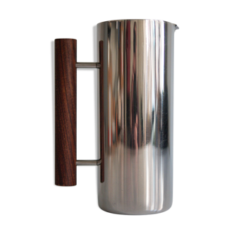 Design pitcher