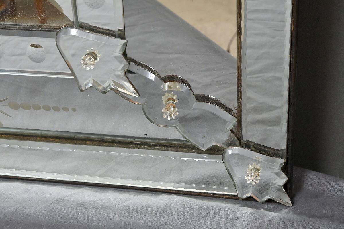 Important Venetian Mirror with Pediment, Italy – Early 20th Century