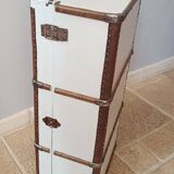 Flat suitcase trunk