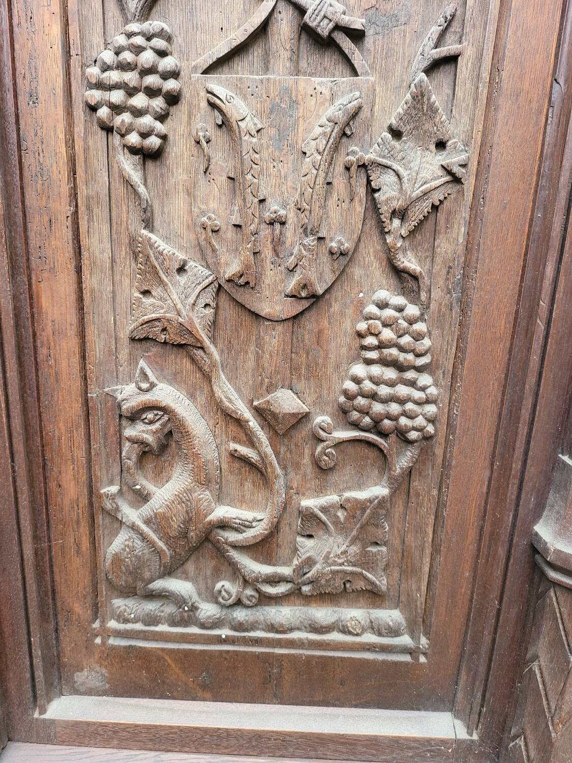 Large buffet / carved oak wardrobe – Neo-Gothic decor –