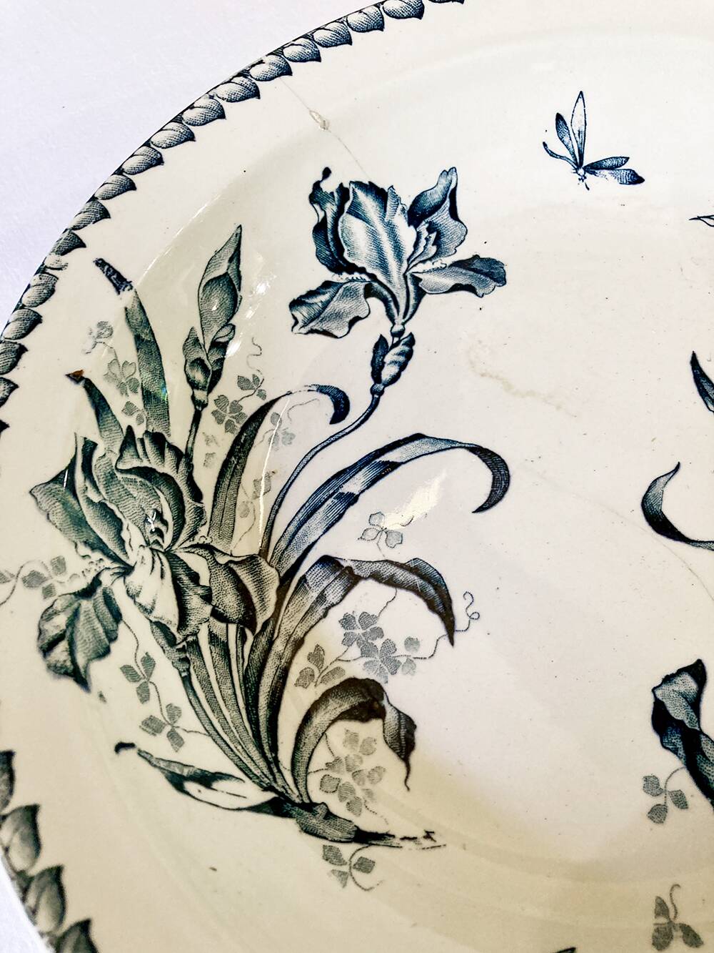 Badonviller dish, Iris model, ca. 1950