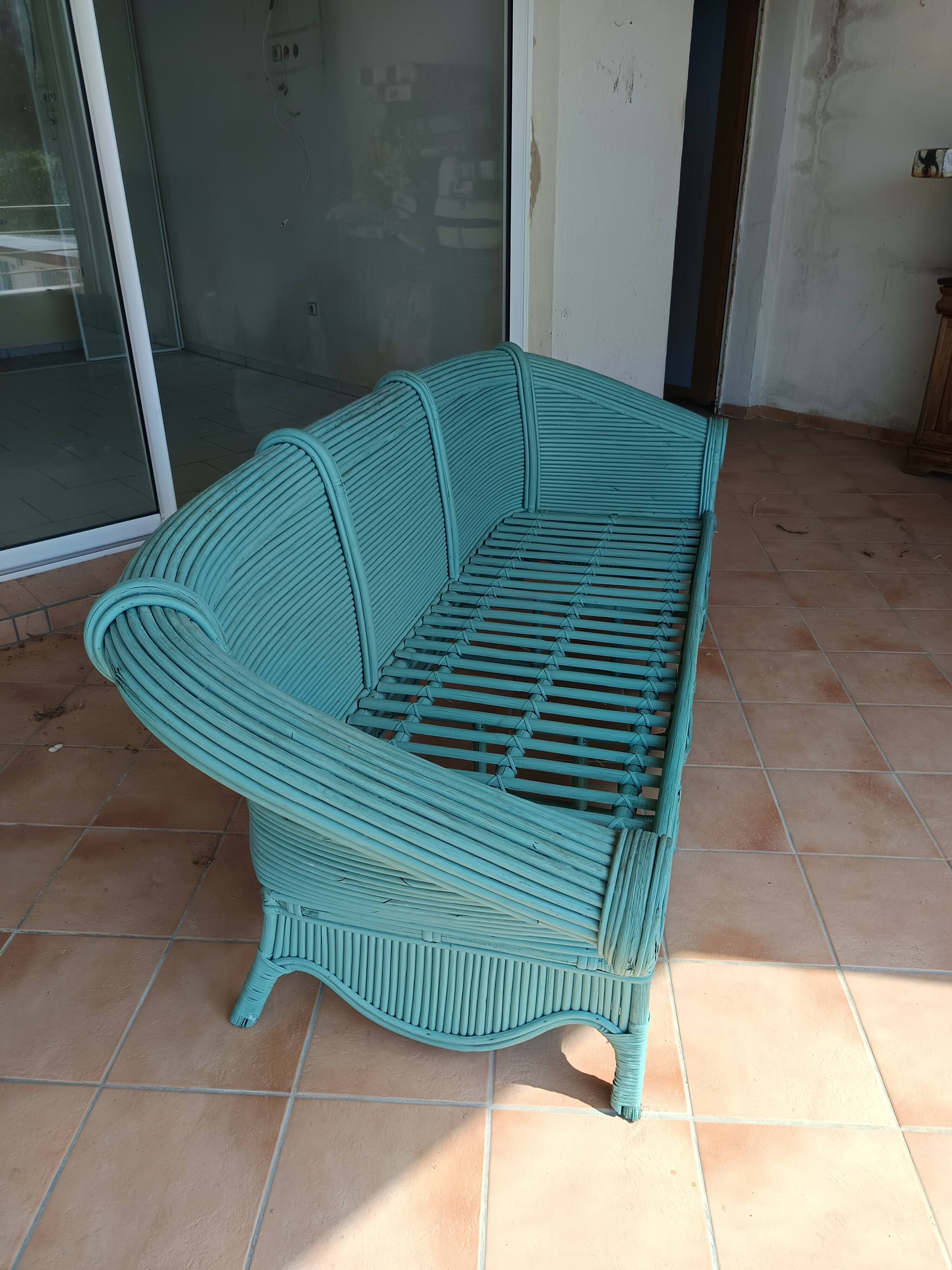 Large rattan lounge