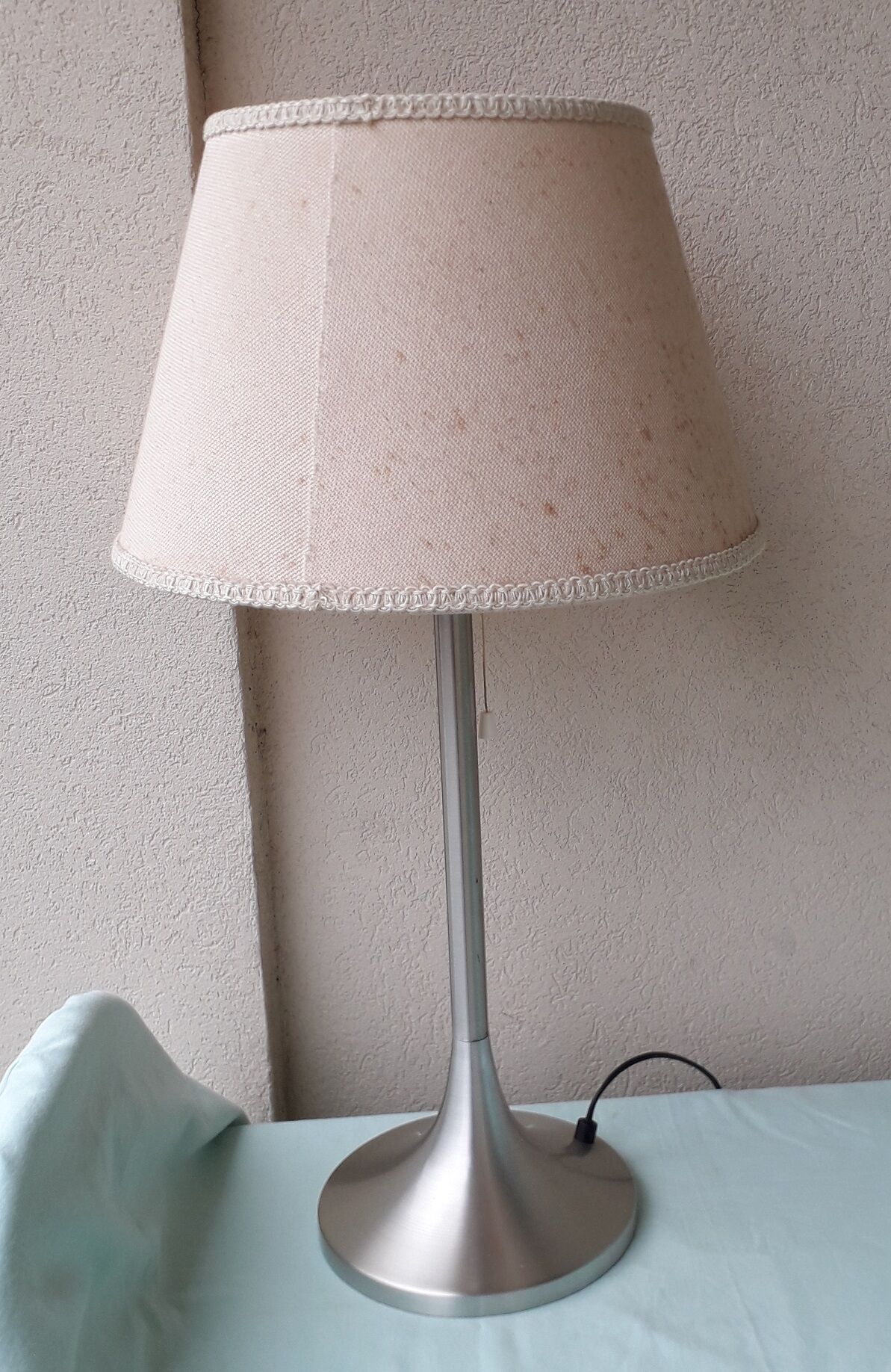 1970s tulip base lamp