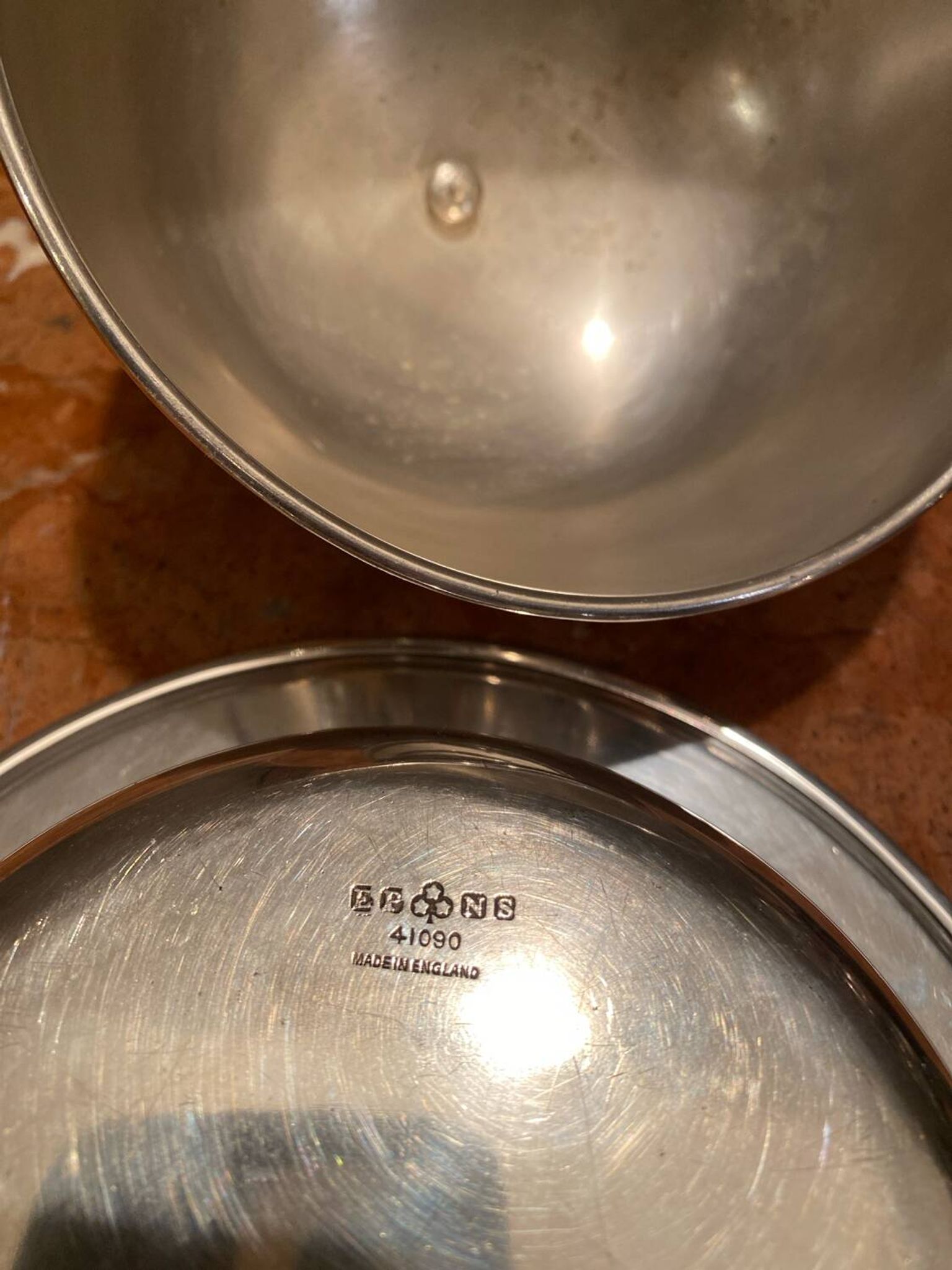 Jolie set de deux anciennes cloches à caviar