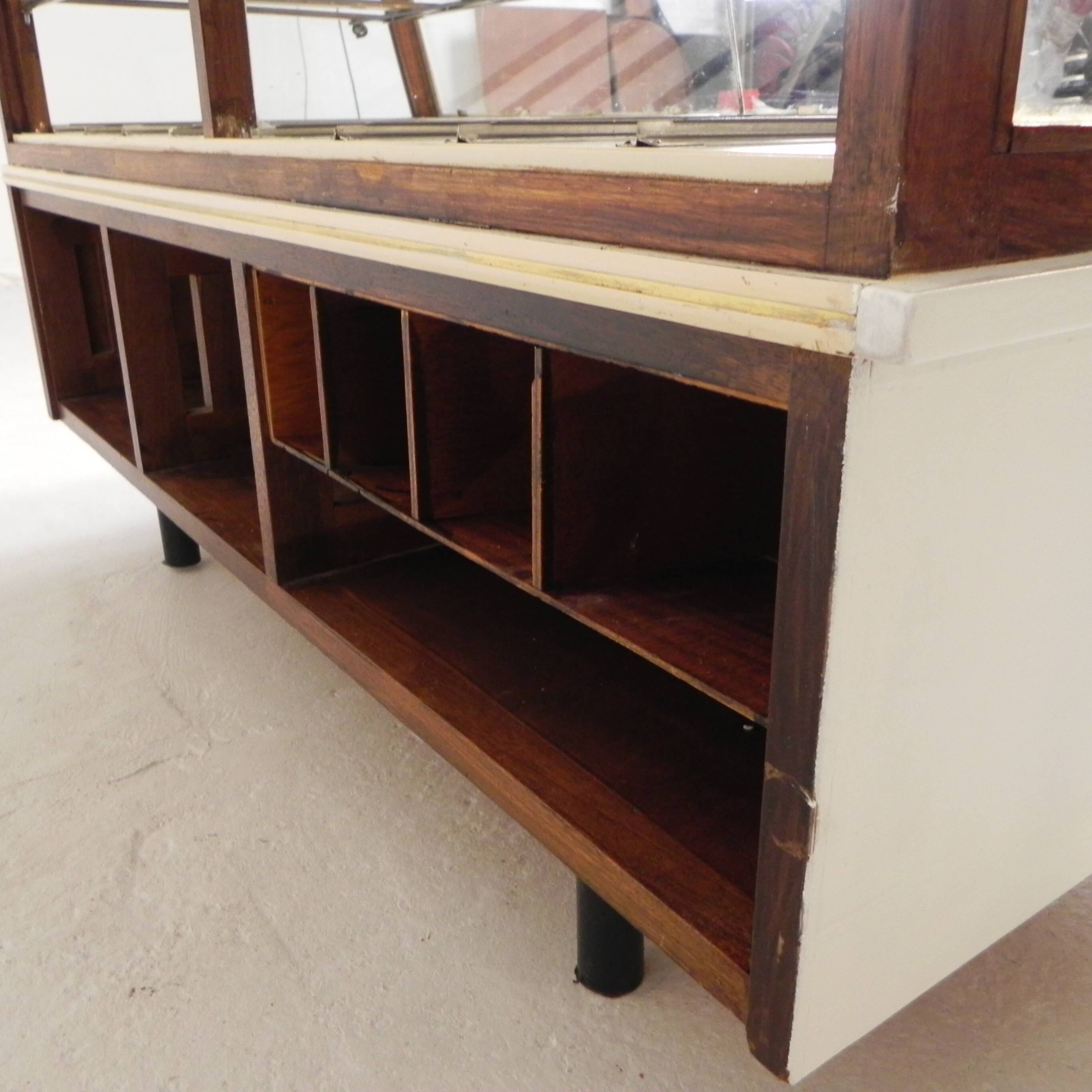 Bakery display case, Esme counter Groningen, 1950s