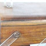 Boîte à coudre travailleuse