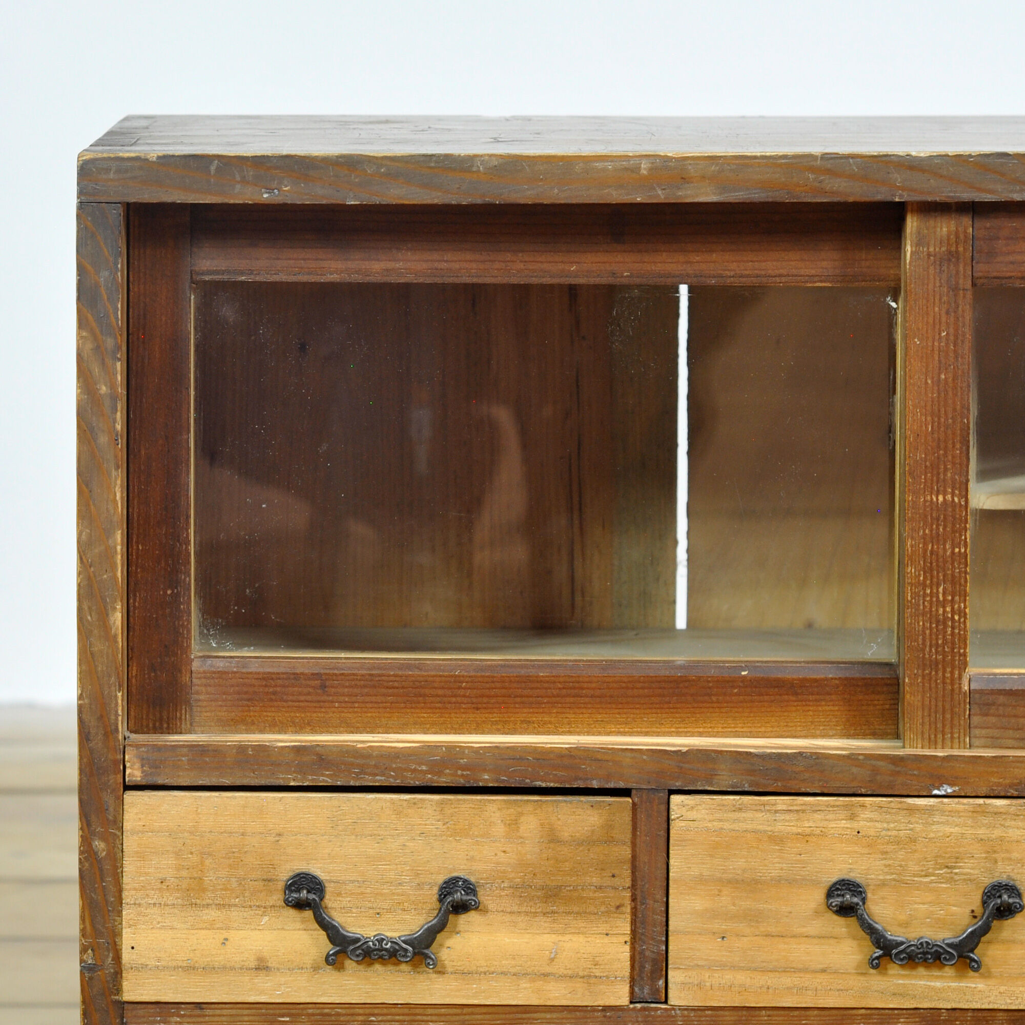 Cabinet japonais, vers 1930