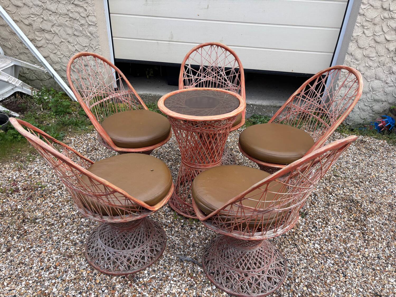 Russel Woodard garden or patio set