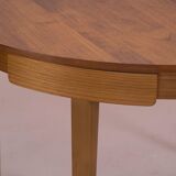 Table and 4 scandinavian encastrable chairs