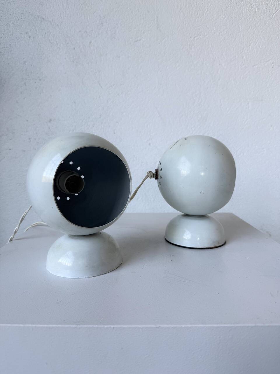 Paire de lampes « eyeball » années 80