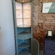 Vitrine vaisselier d'angle vert bronze