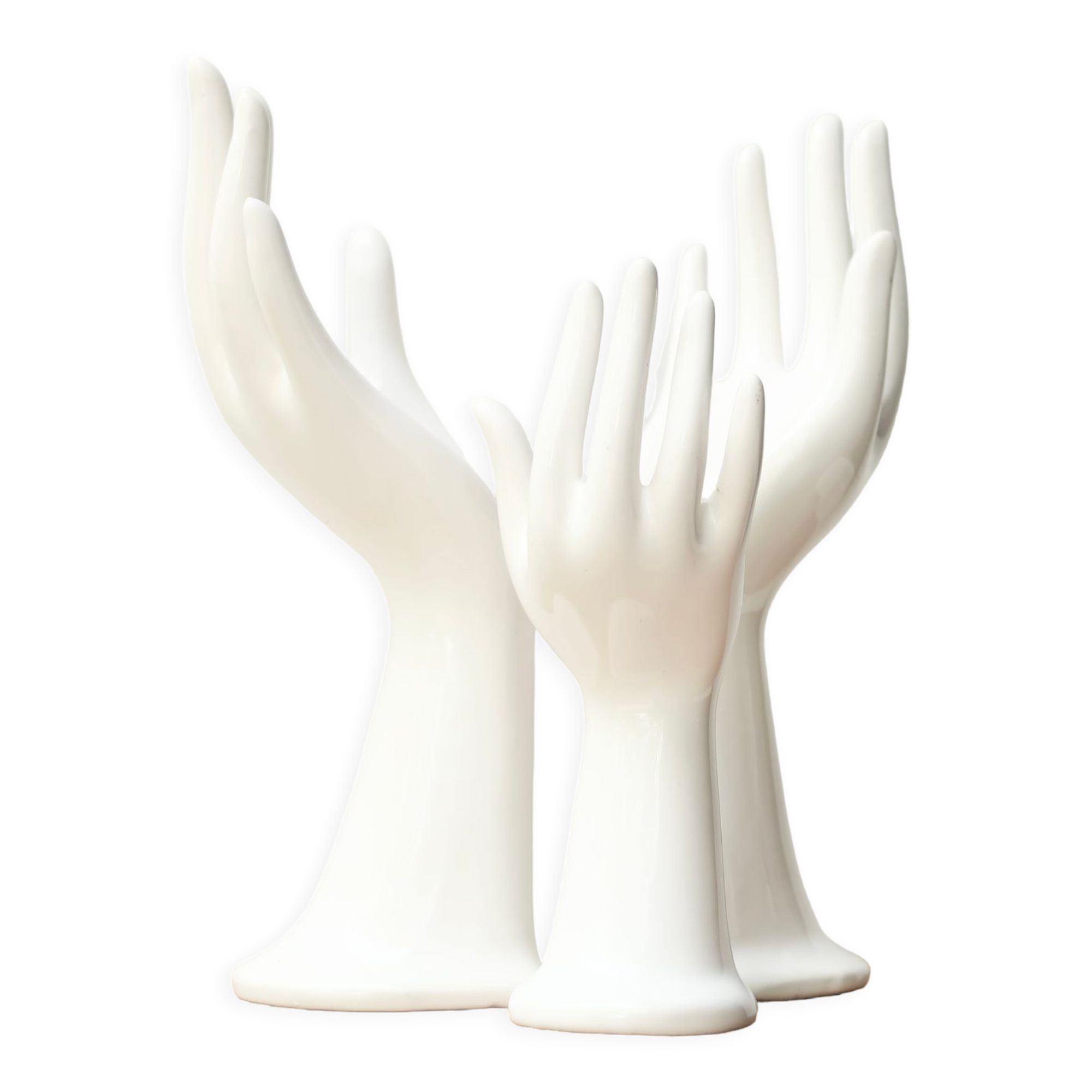 Set of 3 hands in white porcelain, 70s ring