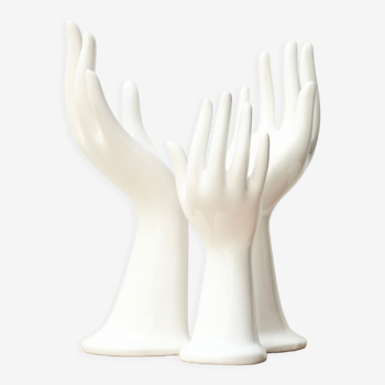 Set de 3 mains en porcelaine blanche, baguier années 70