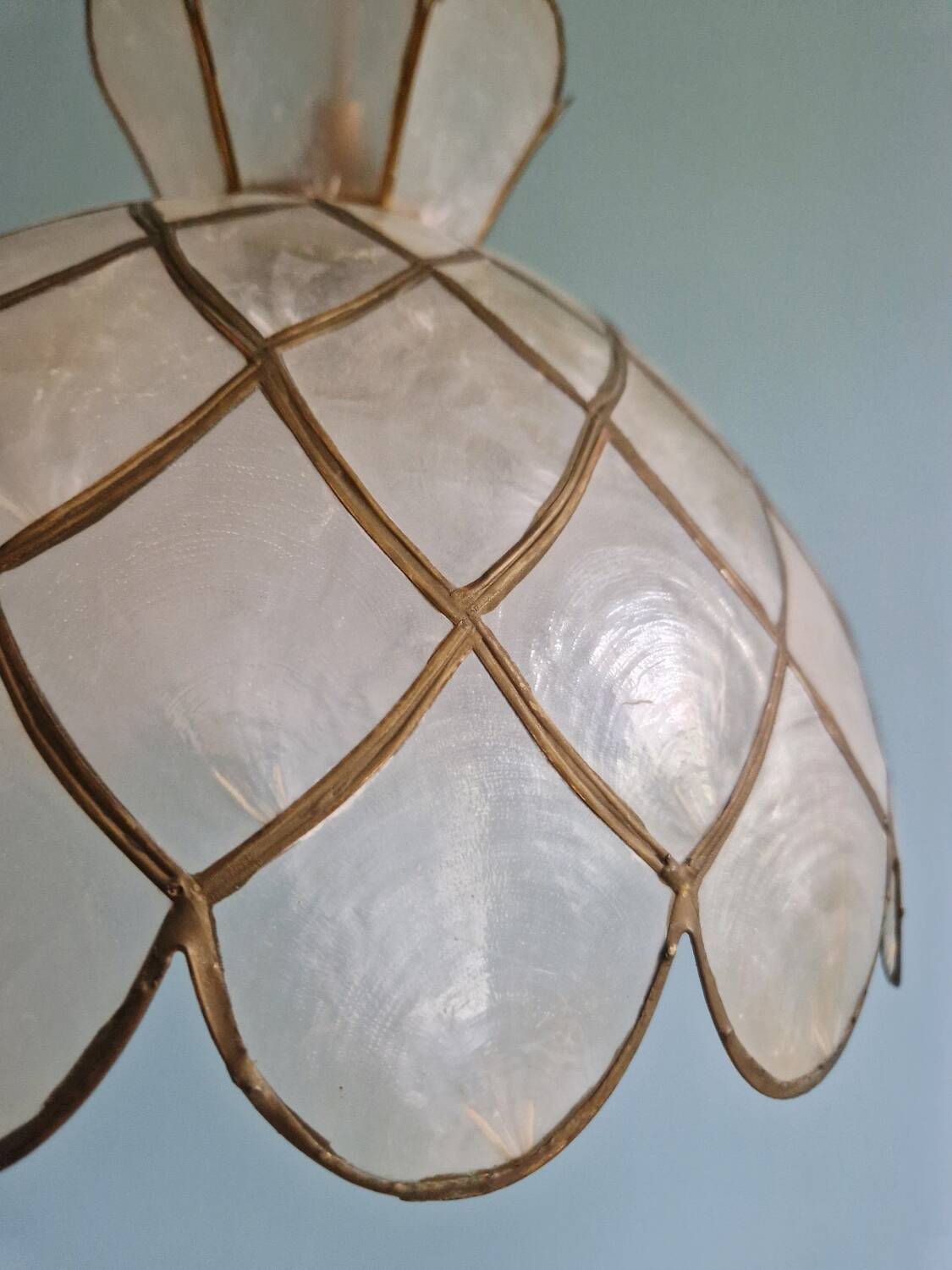 Suspension vintage en nacre de capiz, années 70