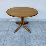 Oval teak coffee table
