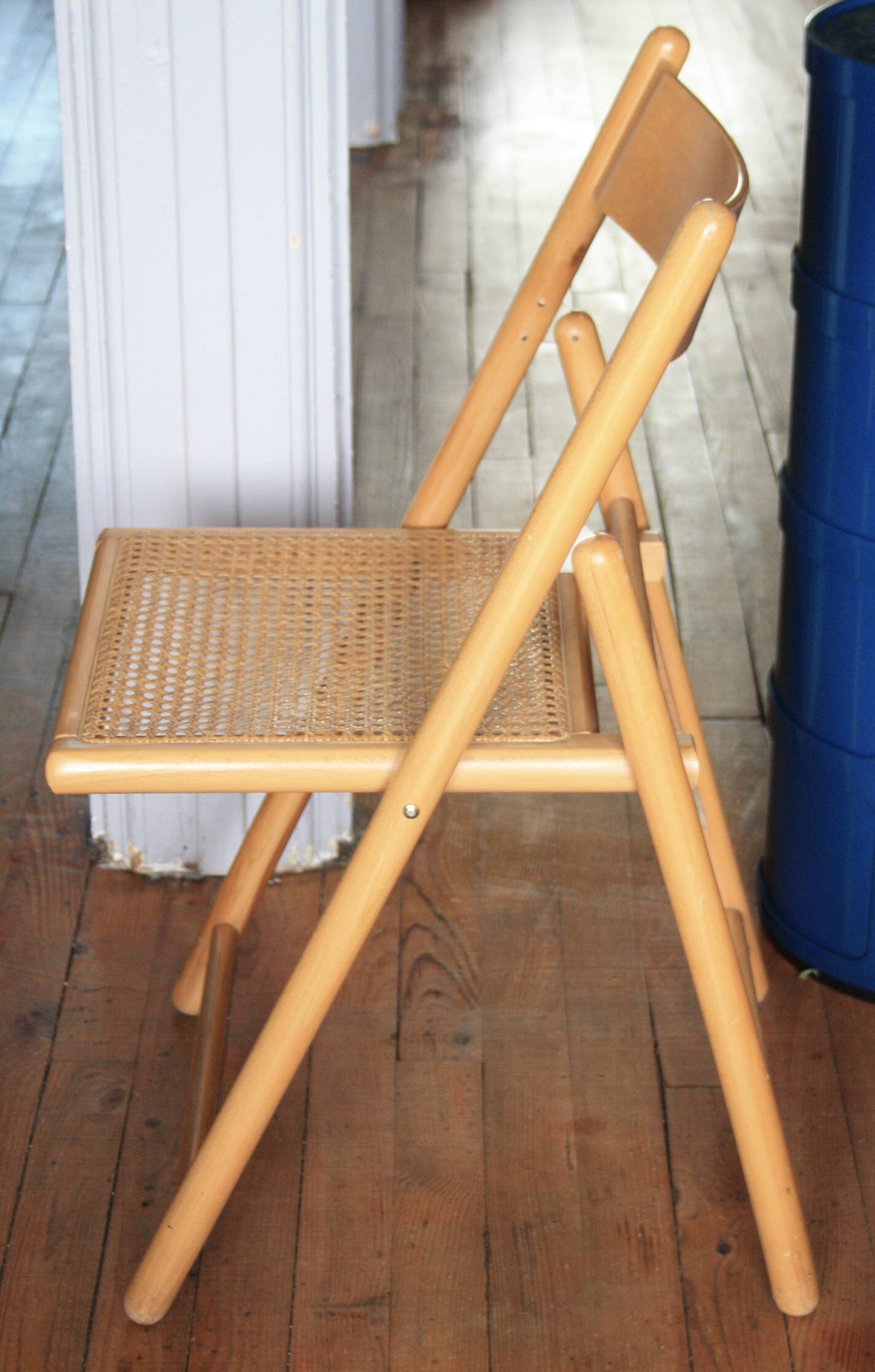 Chaise cannée pliante Habitat années 80