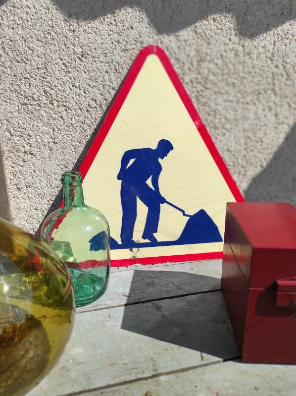 Construction sign Vintage works