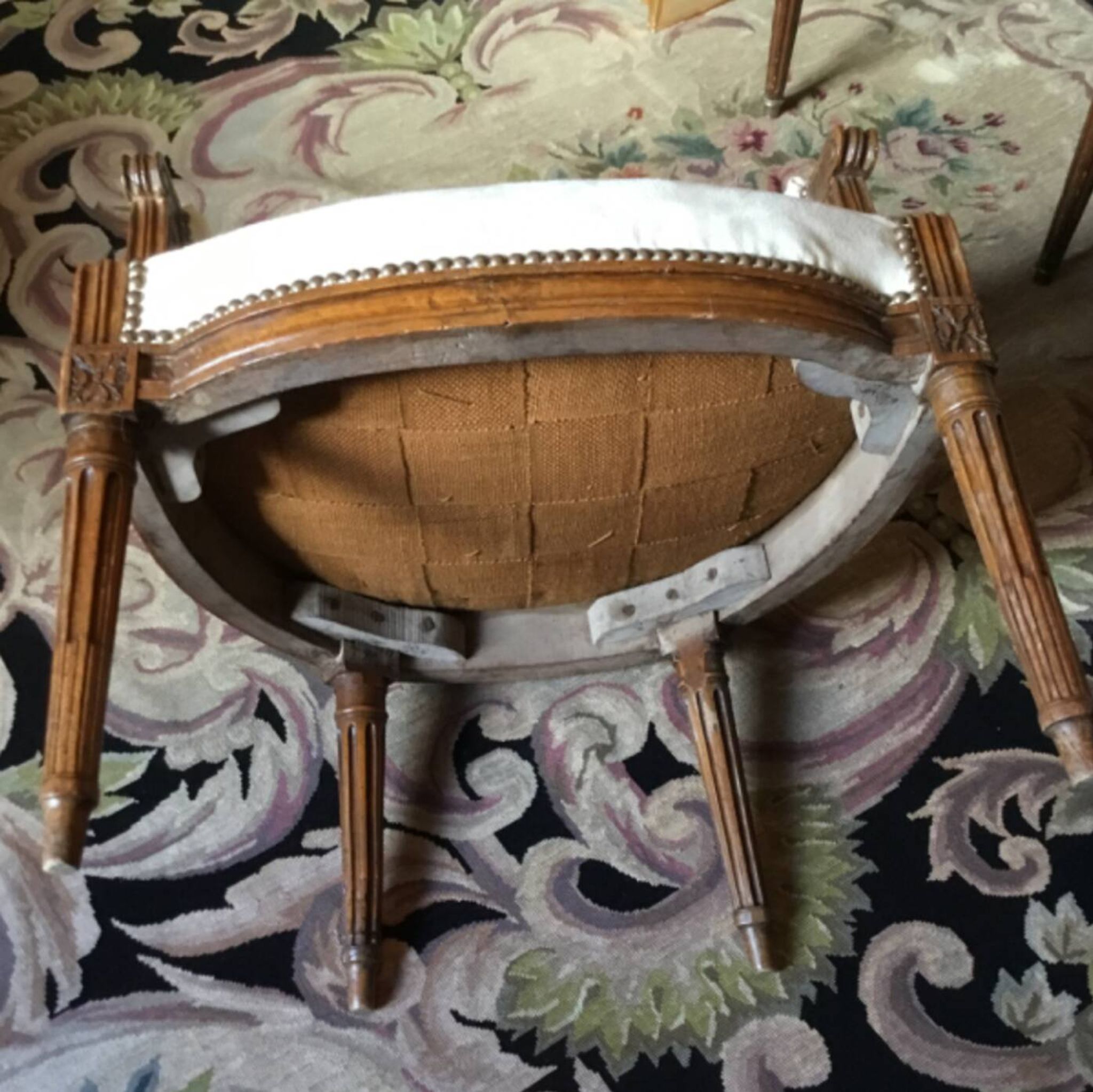 Louis XVI period cabriolet armchair with medallion back