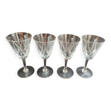 4 Verres à vin cristal taillé