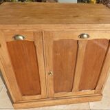 Low furniture two doors in solid oak