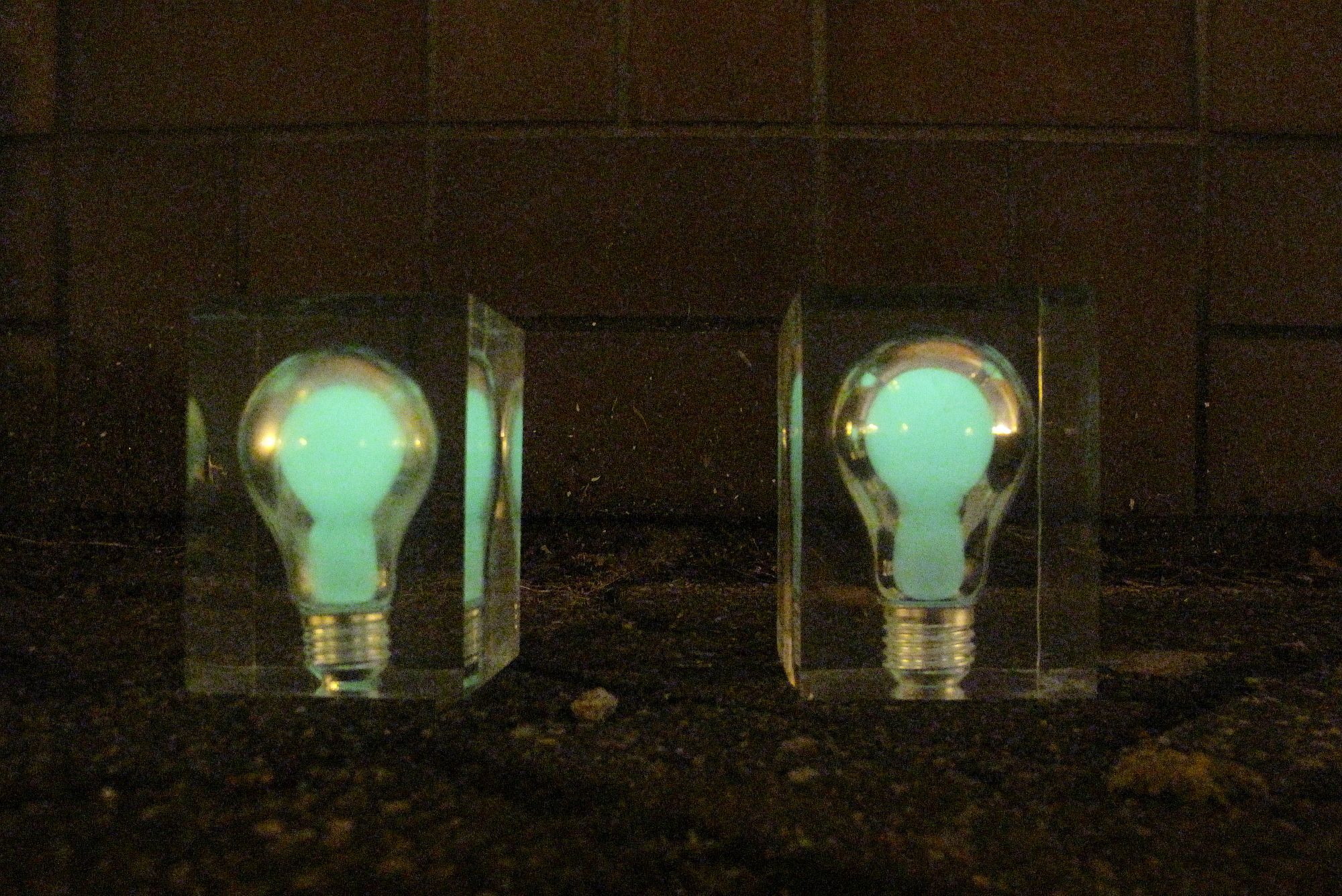 Pierre Giraudon - Set Light Bulbs