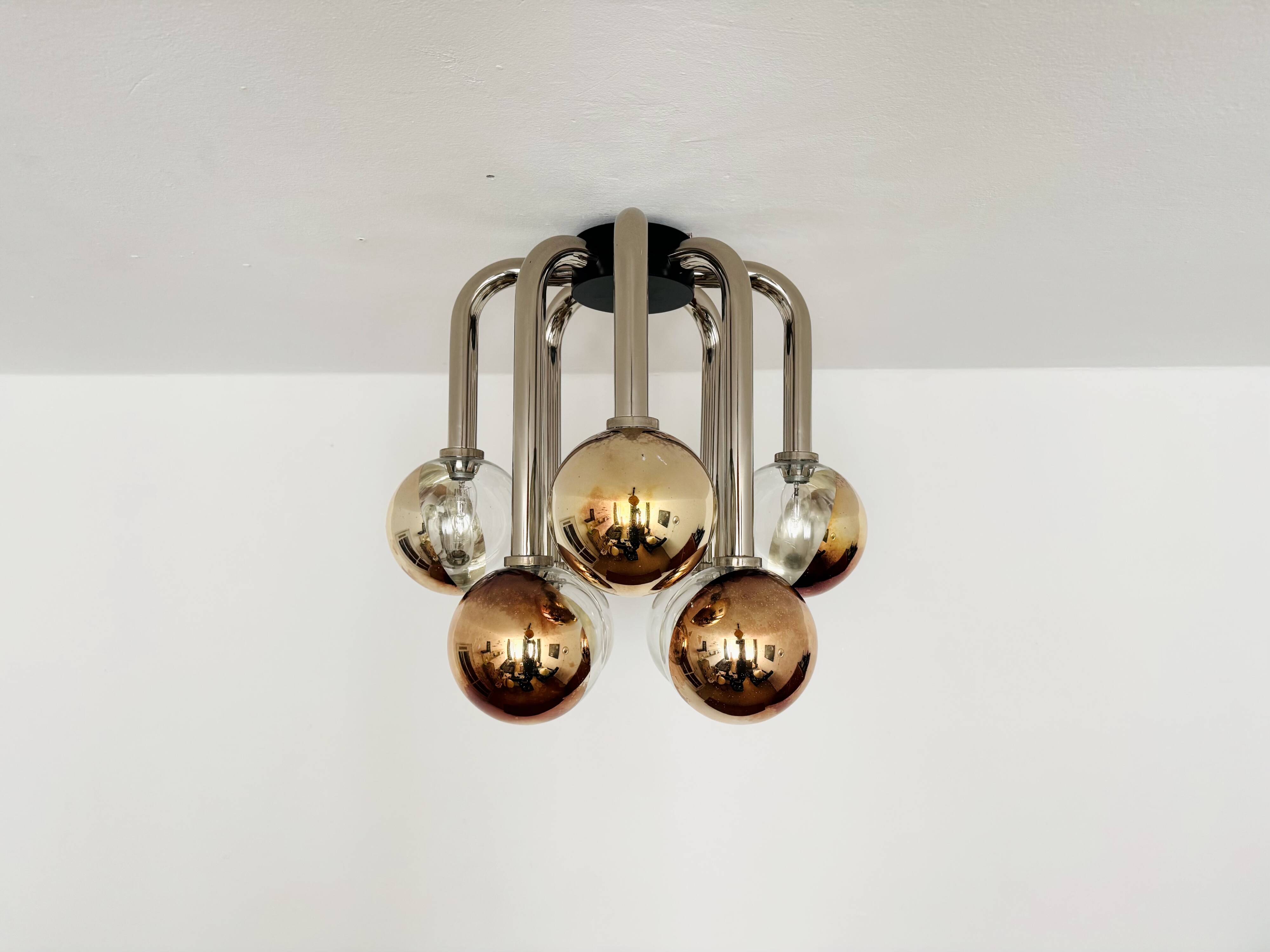 Plafonnier sapce age par Temde