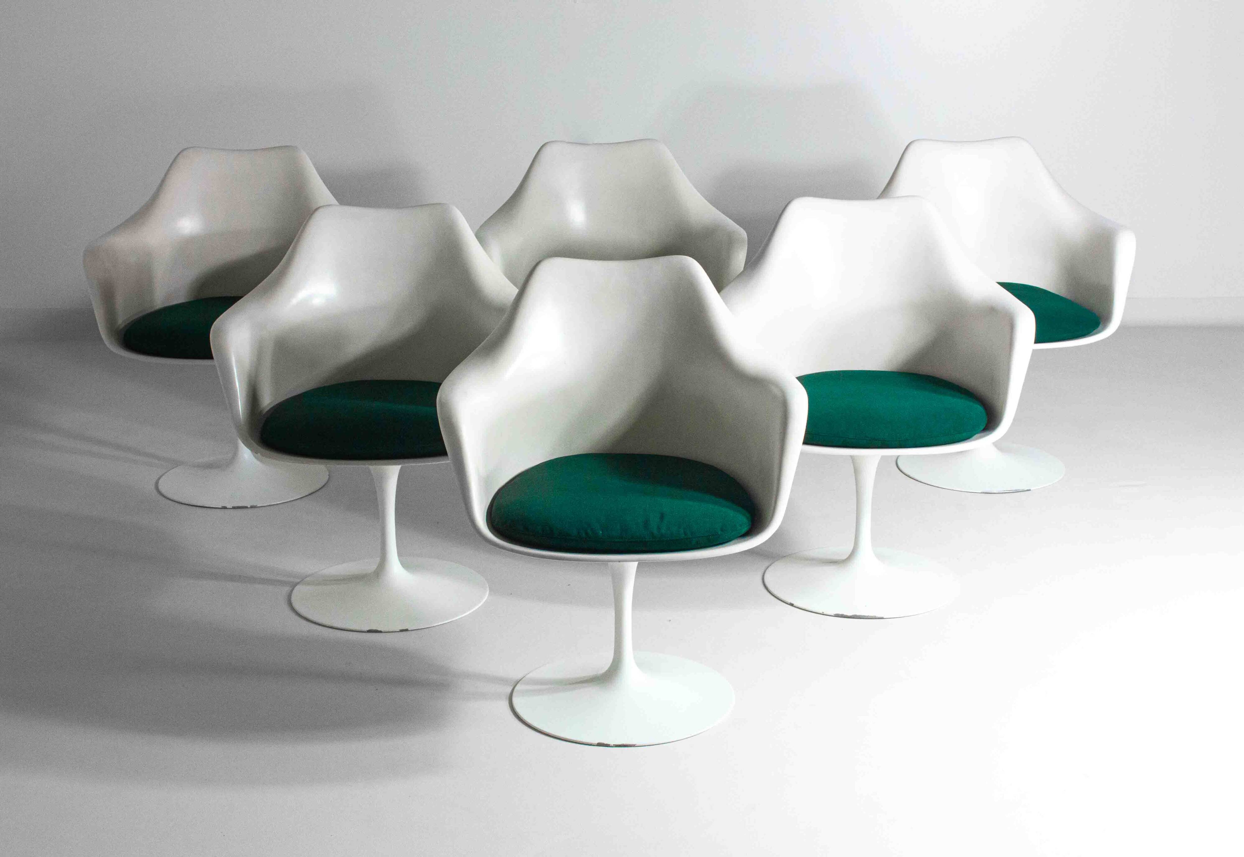 Large set of 8 tulip armchairs by Eero Saarinen for Knoll International, 1970s