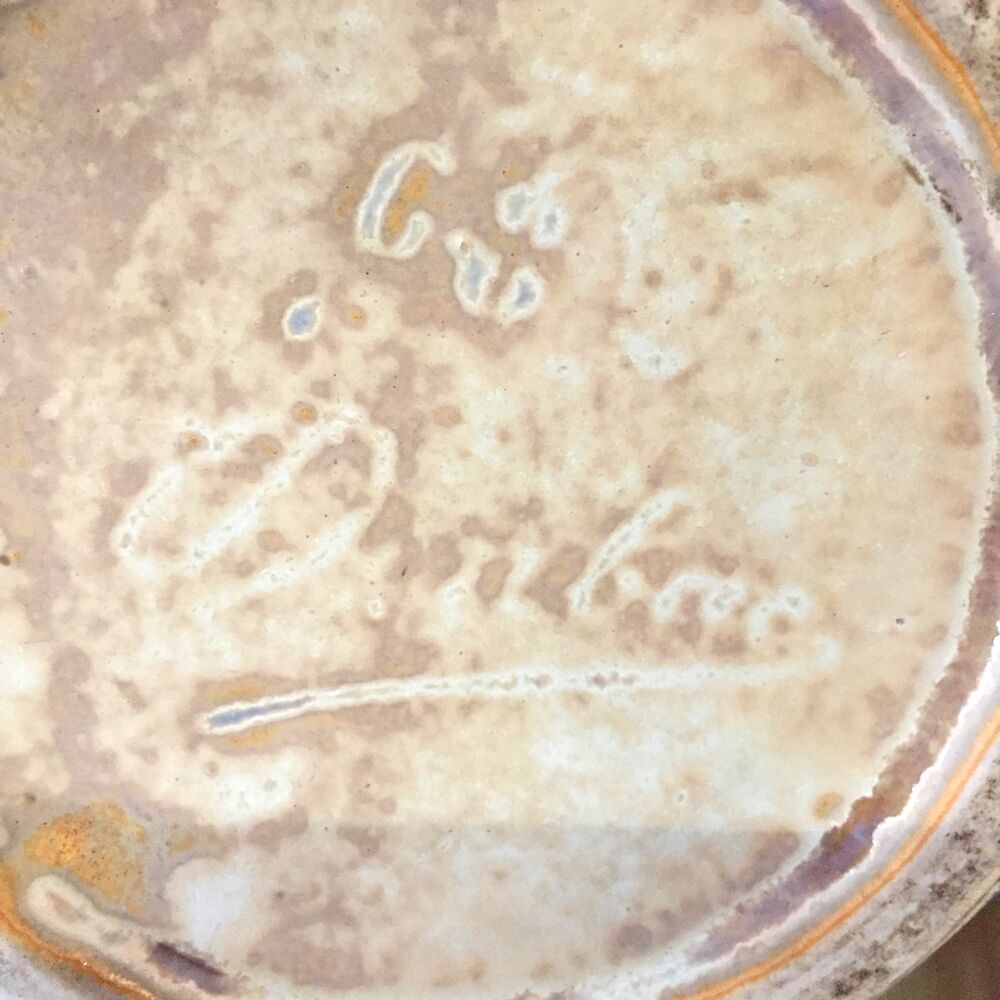 Pitcher with roosters in sandstone from the denbac manufacture