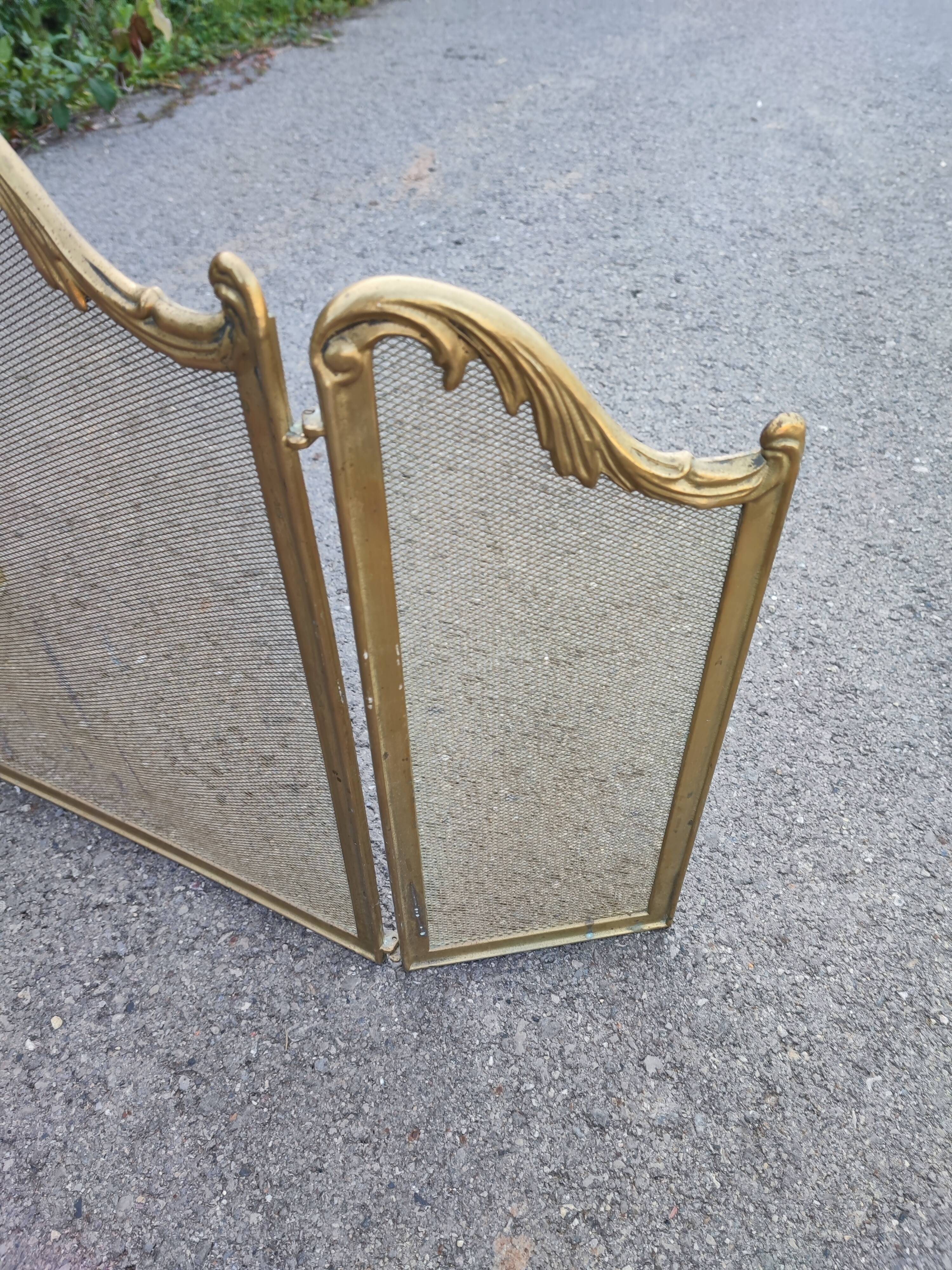 Louis XV style firewall