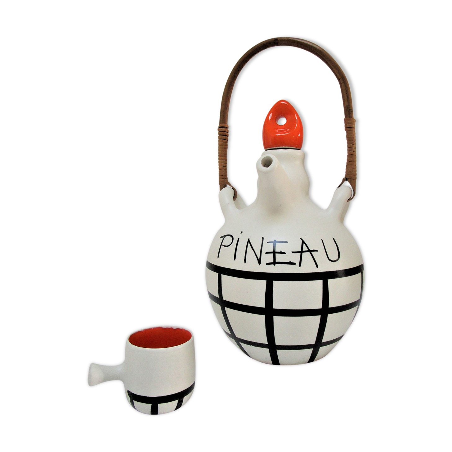 pineau bottle and ceramic cup by Lili Voltz 60s