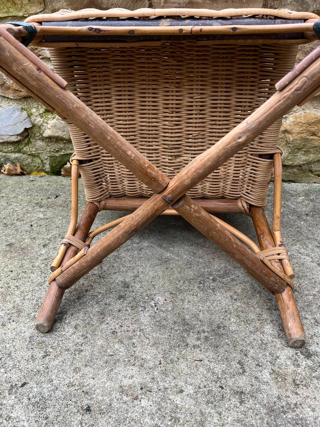 Fauteuil en rotin enfant vintage