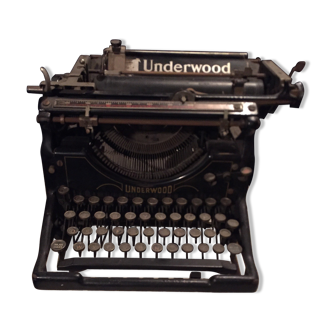 Underwood typewriter