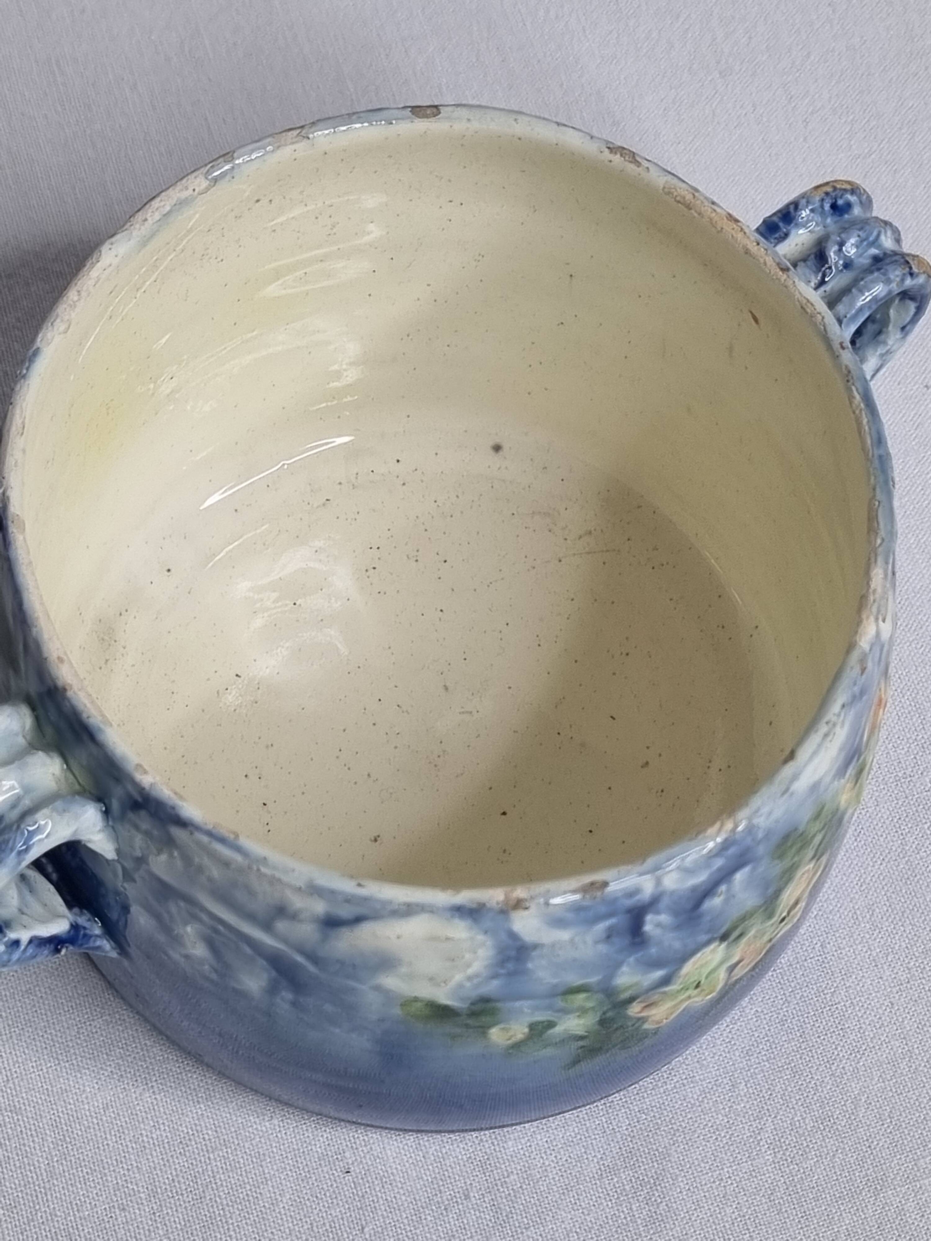 Small enamelled earthenware planter signed Jérôme Massier 19th century 10.5 cm