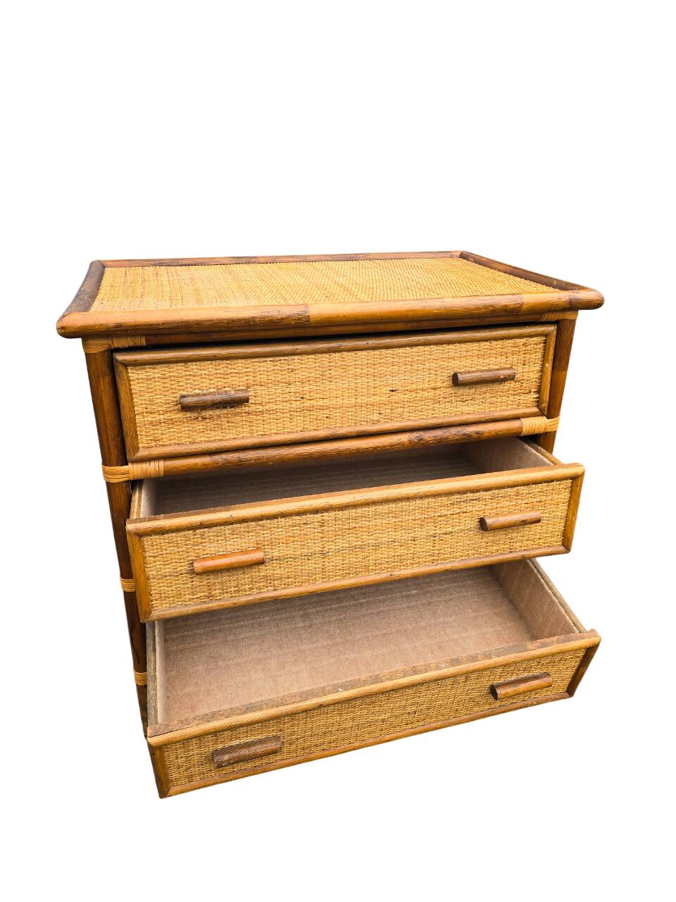 Rattan chest of drawers with 3 drawers