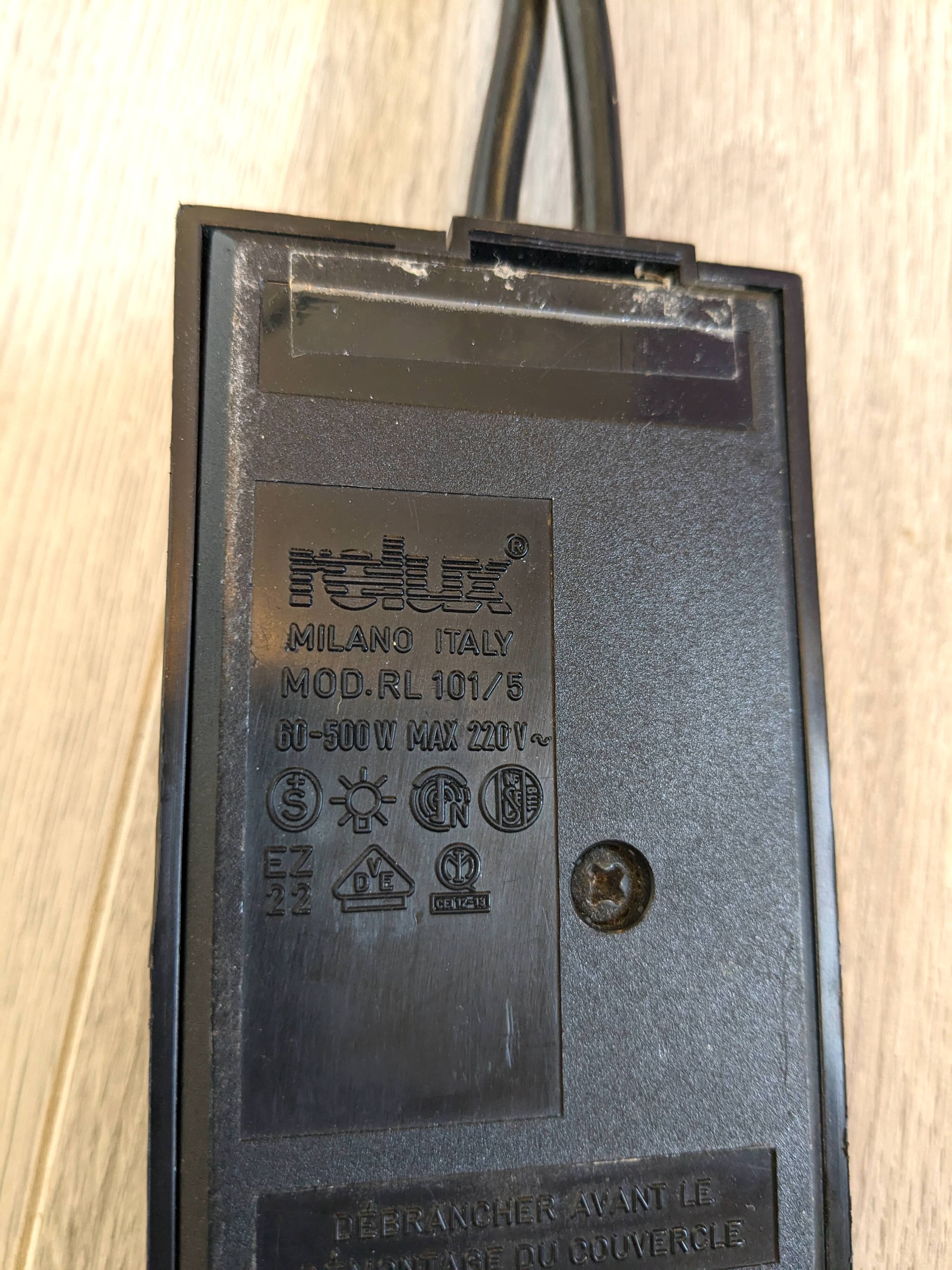 Lampadaire réglable Relux Milano, design italien contemporain