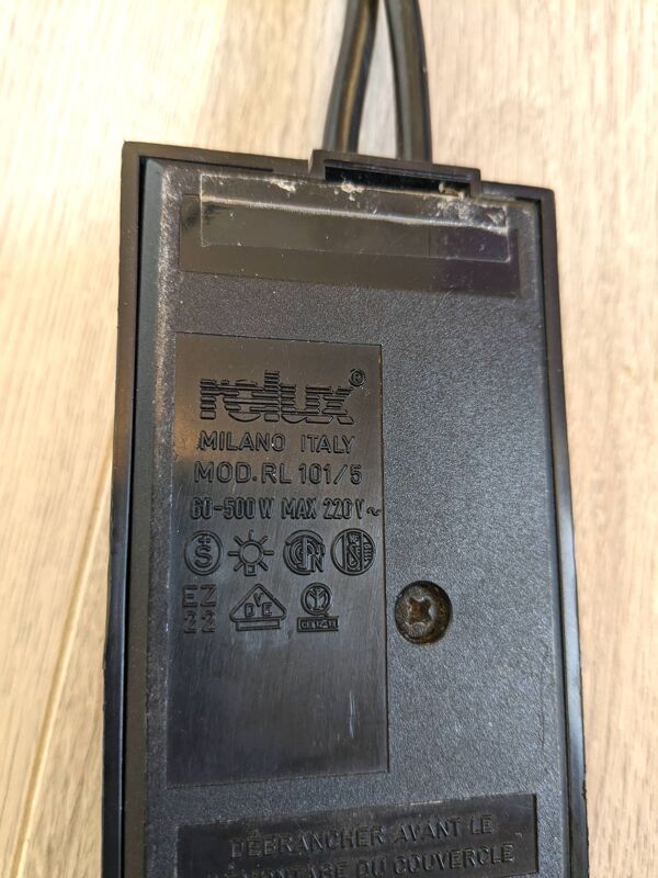 Lampadaire réglable Relux Milano, design italien contemporain