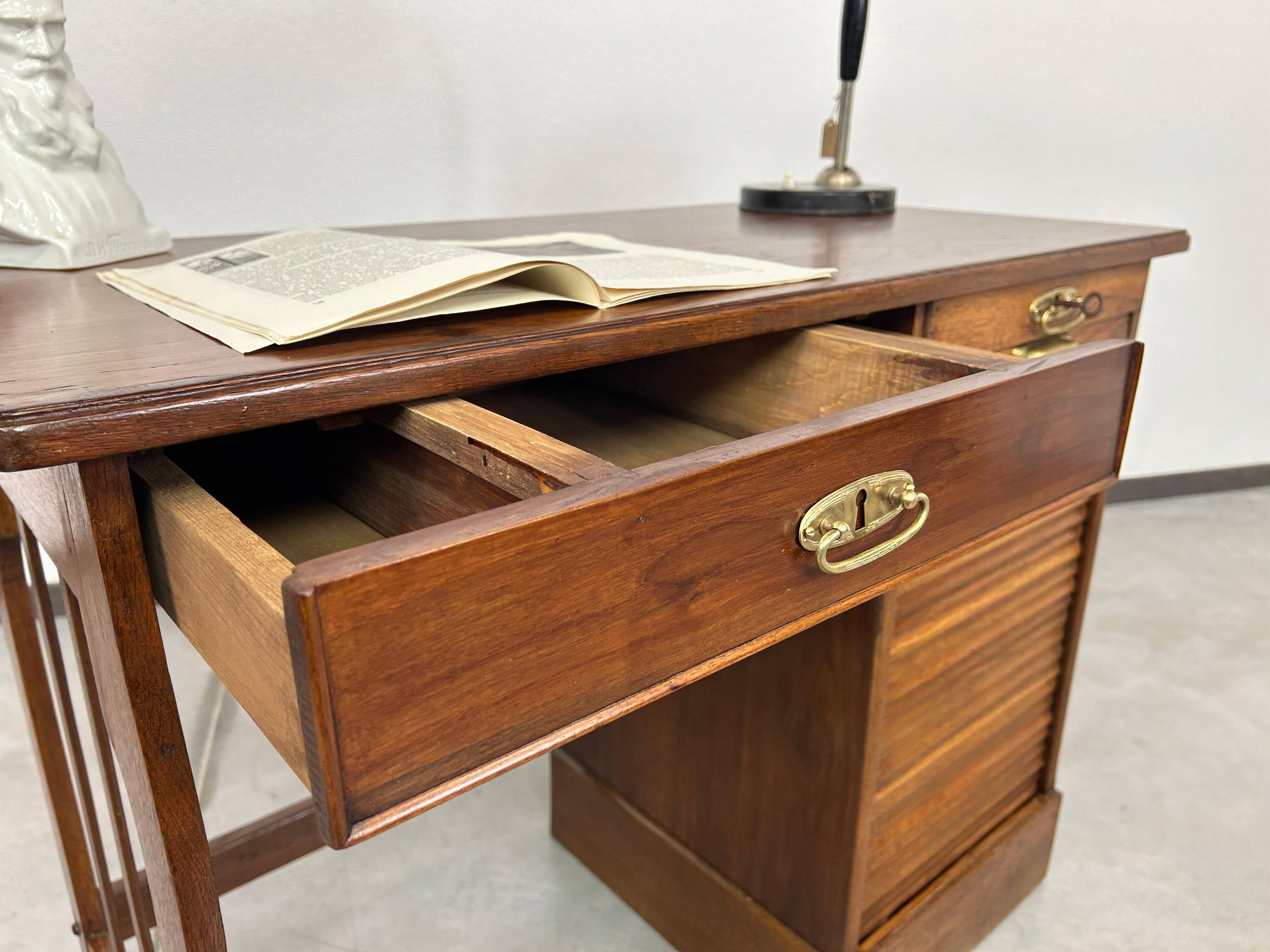Petit bureau art déco