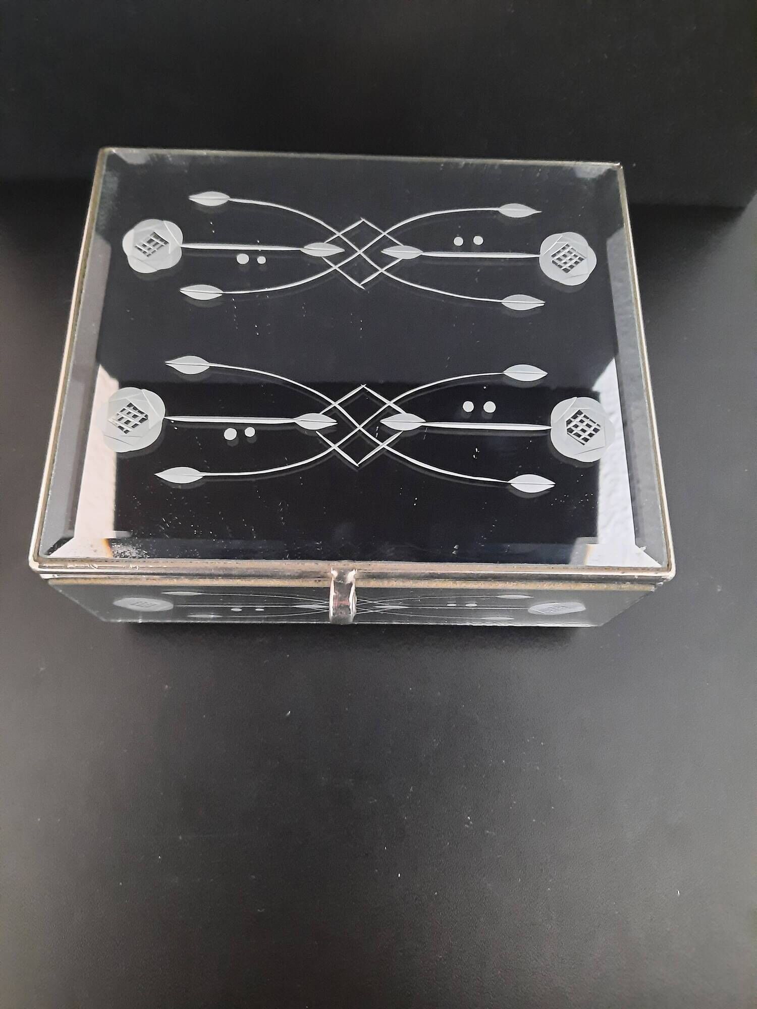 Vintage jewelry box 1950 50' 1960 60' beveled mirror rose pattern