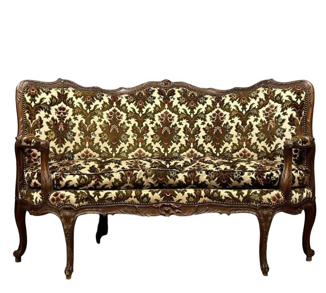 Rare Banquette d'angle / caqueteuse style Louis XV en bois sculpté