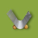 Vintage magazine rack in painted metal and wooden balls - minimalist design