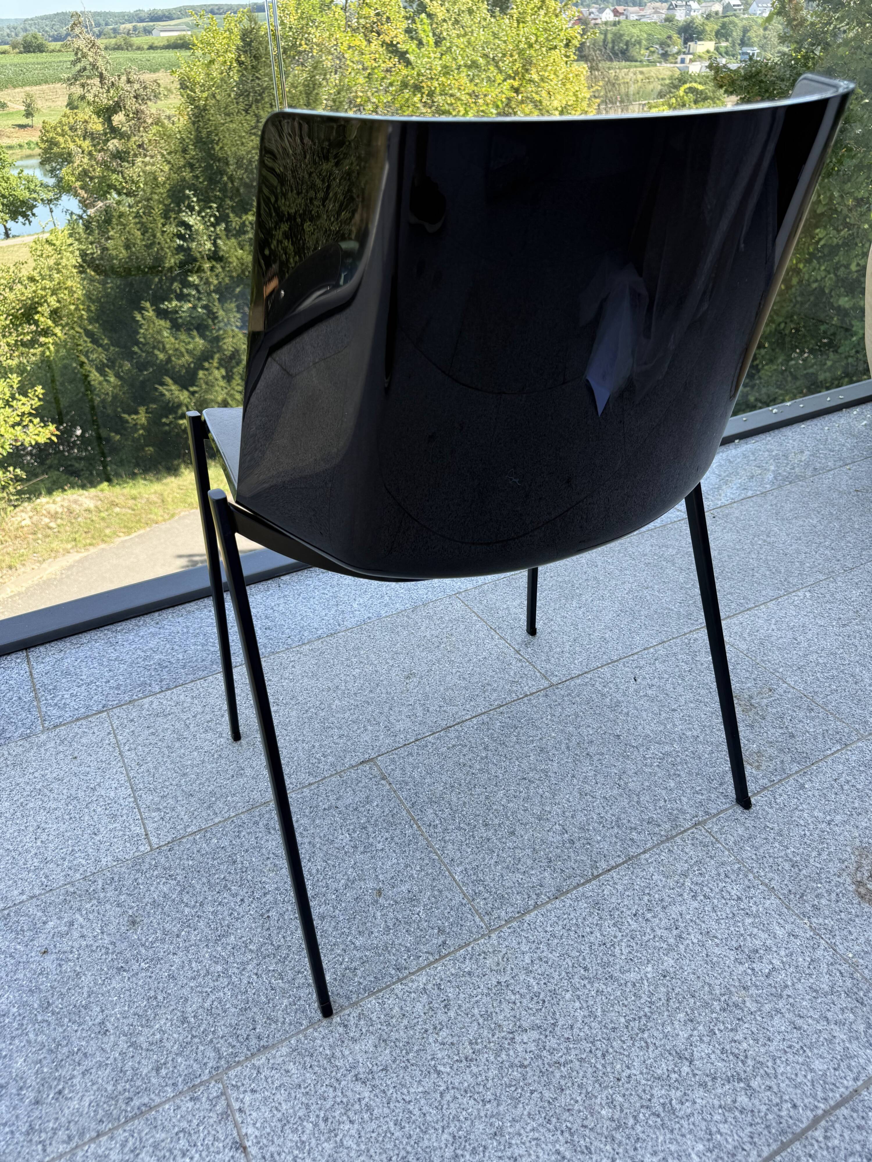 MDF Italia chair – AIKU, design Jean-Marie Massaud