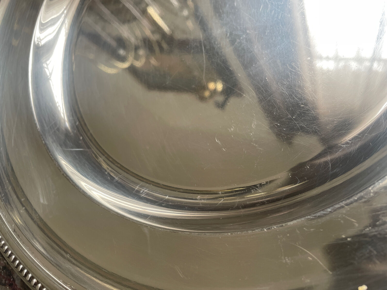 Flat Christofle round silver metal