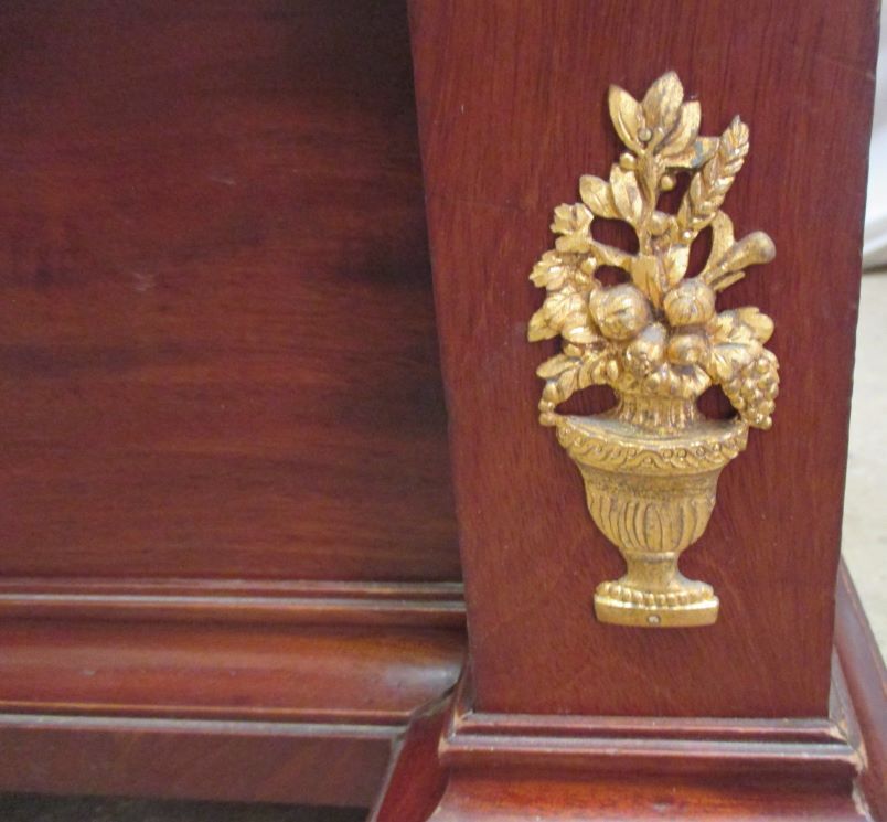 Acajou Library of Cuba Scd Empire decorated with 50 gilded bronzes