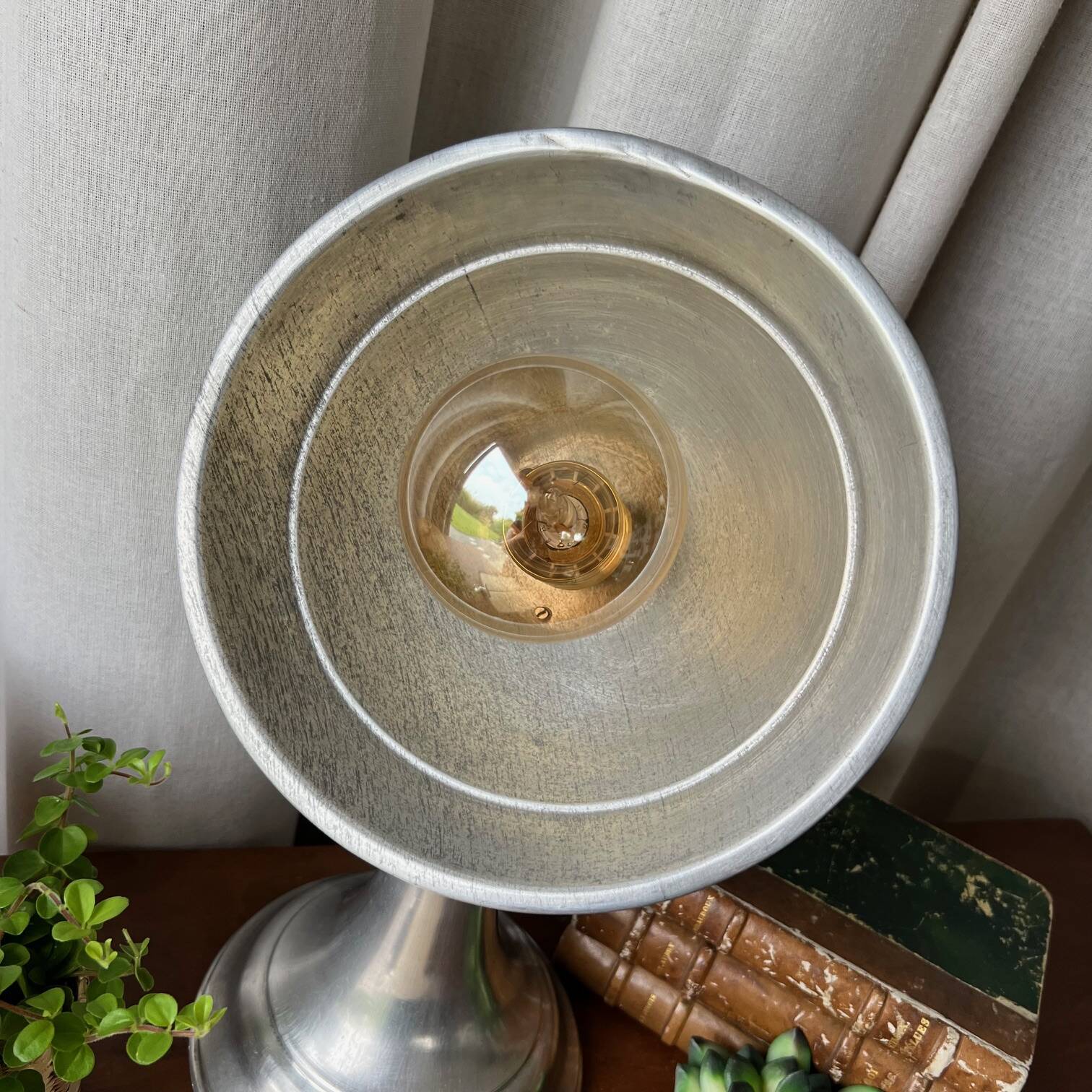 Industrial aluminum lamp