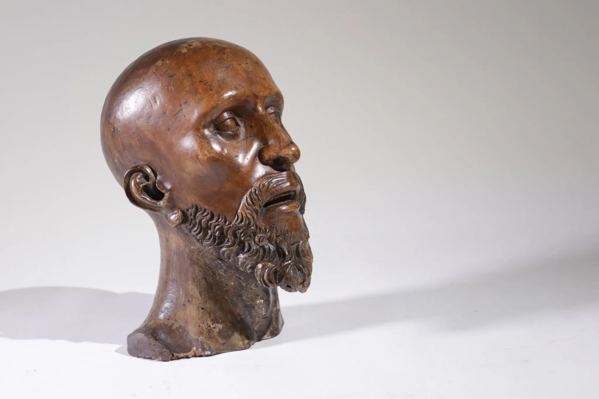 Life-size carved wooden man's head – Southern Europe, circa 1700